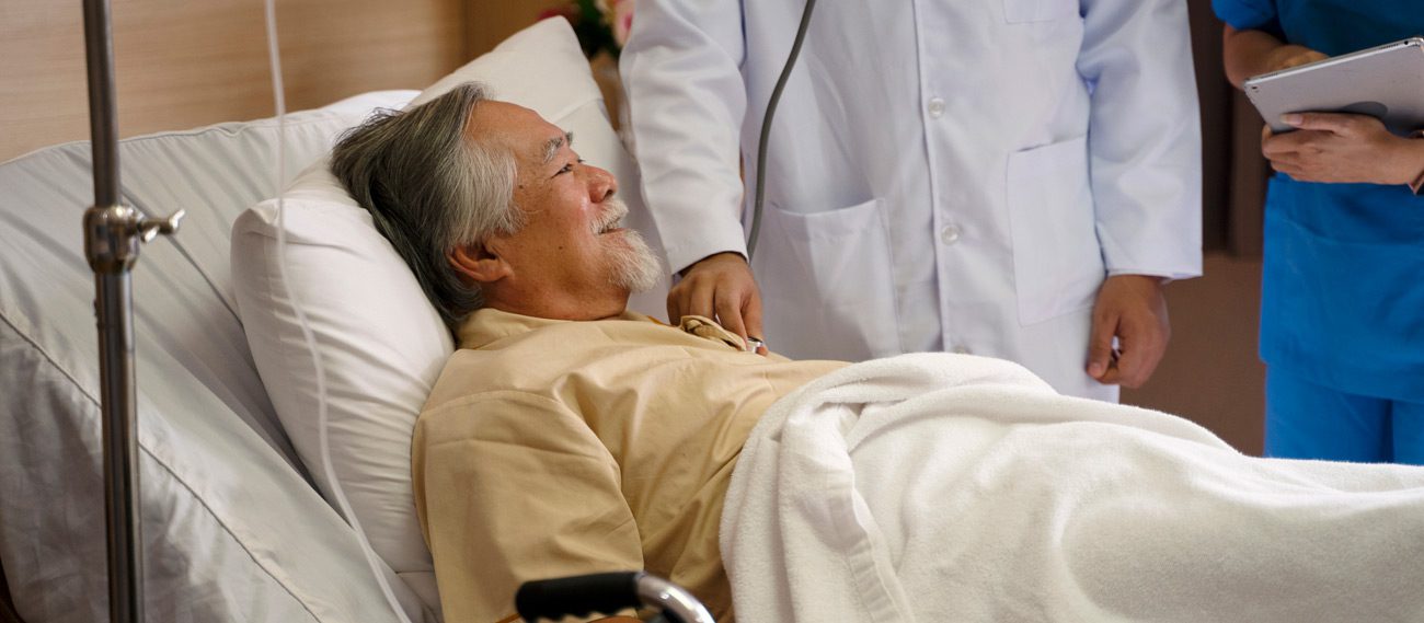 Elderly-patient-receiving-inpatient-care