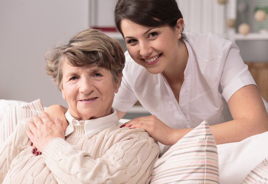 Medical-professional-offering-respite-care-in-patient’s-home